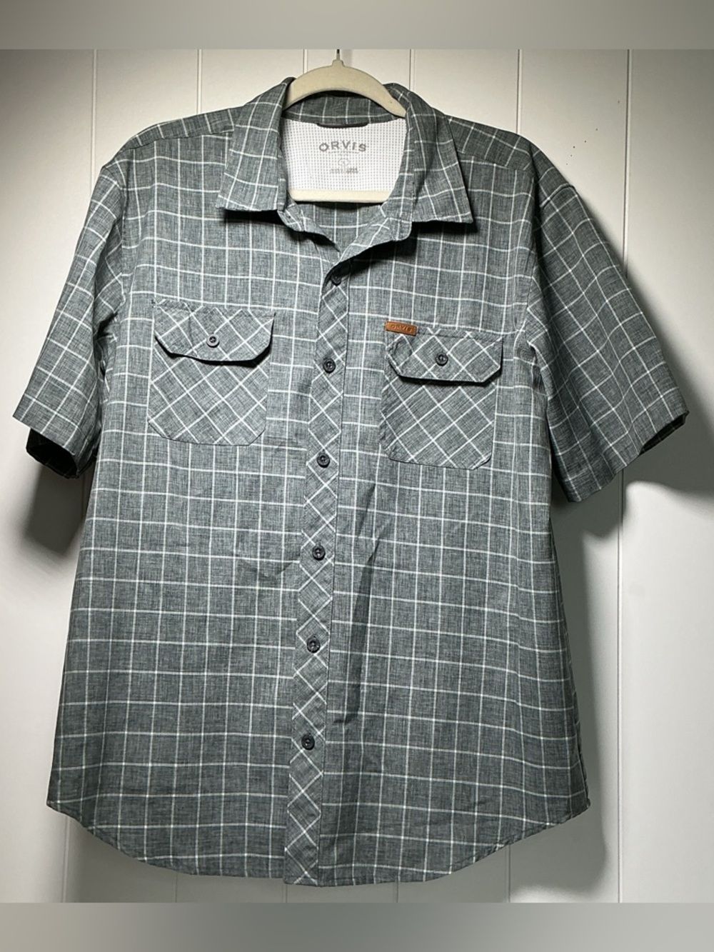 Orvis Shirt Men's Large Gray Check Short Sleeve Button Up Fishing Pockets